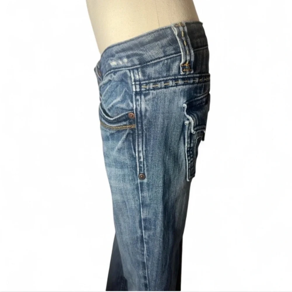 Miss Me Flare Jeans Size 28 Dark Wash Bootcut Embroidered Pockets Stretch